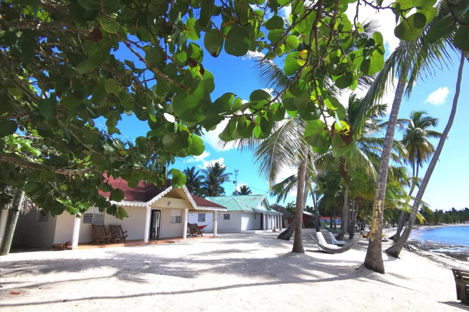 Saona Beach House - Bed And Breakfast Mano Juan Exterior foto